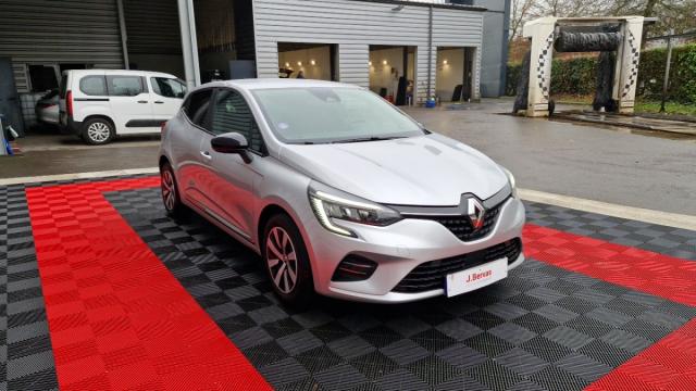 Renault Clio image 7