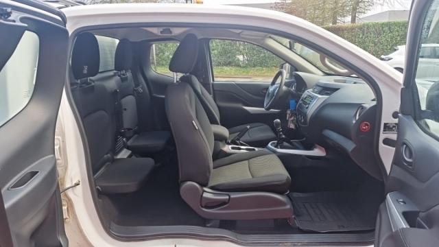 Nissan Navara image 1