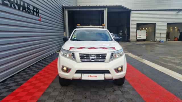 Nissan Navara image 2