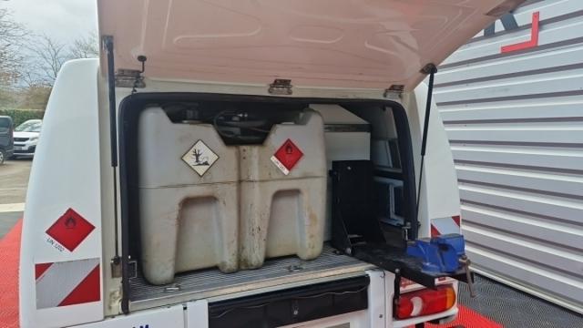 Nissan Navara image 6