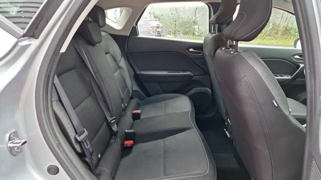 Renault Captur image 2