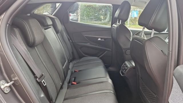 Peugeot 3008 image 1