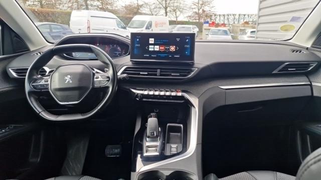 Peugeot 3008 image 2