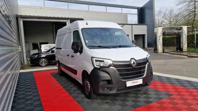 Renault Master image 2
