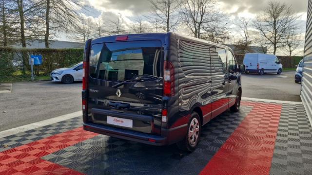 Renault Trafic image 2