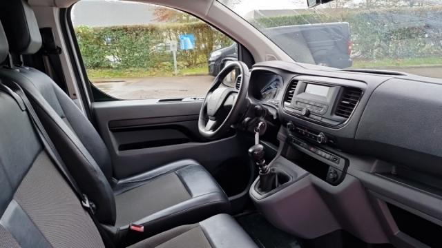 Peugeot Expert image 8