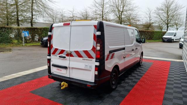 Renault Trafic image 9