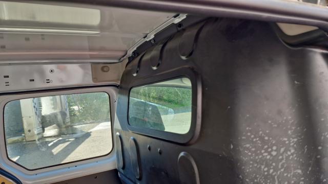 Renault Kangoo Express image 9