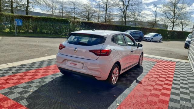 Renault Clio image 9