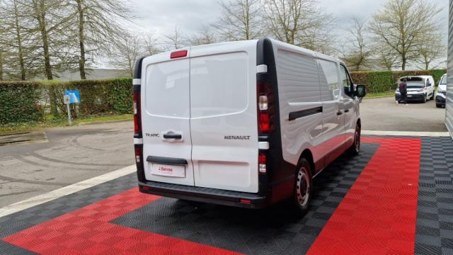 Renault Trafic image 8