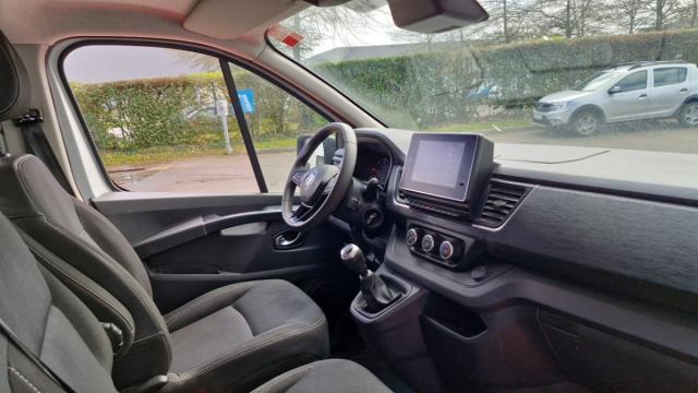 Renault Trafic image 4