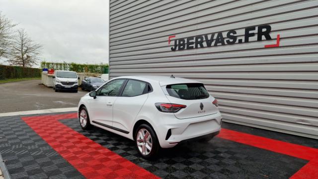 Renault Clio image 8