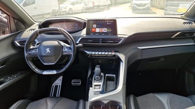 Peugeot 3008 image 3