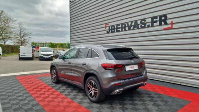 Mercedes Benz Gla image 1