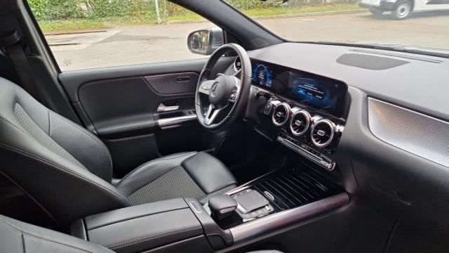 Mercedes Benz Gla image 9