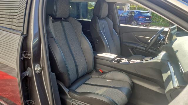 Peugeot 5008 image 4