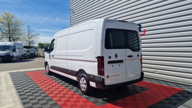 Renault Master image 9