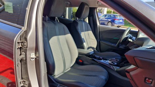 Peugeot 2008 image 5