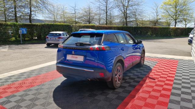 Peugeot 2008 image 8