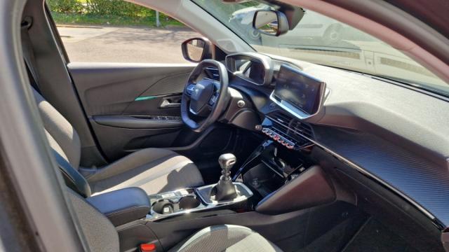 Peugeot 208 image 5