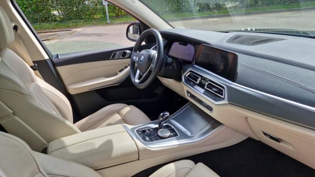 Bmw X5 image 2