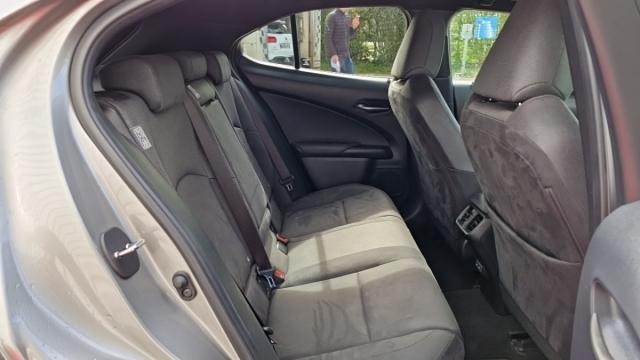 Lexus Ux image 1