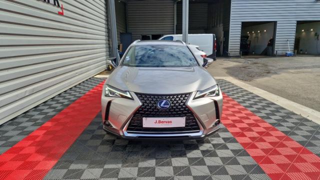 Lexus Ux image 4
