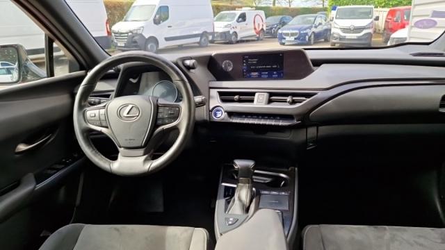 Lexus Ux image 6