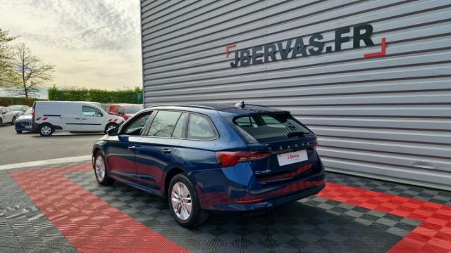 Skoda Octavia image 6