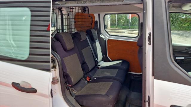 Ford Transit Connect image 8