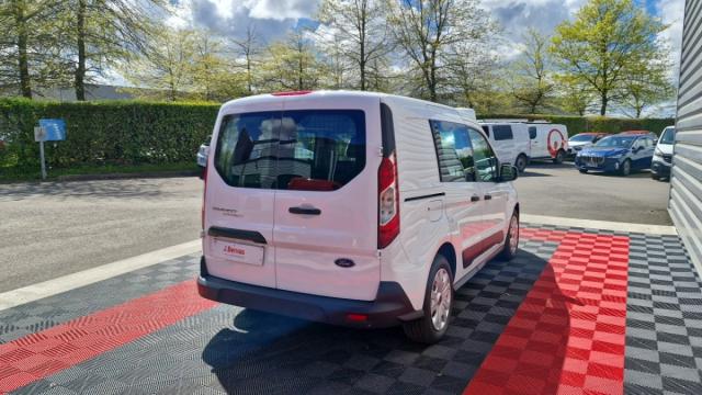 Ford Transit Connect image 7