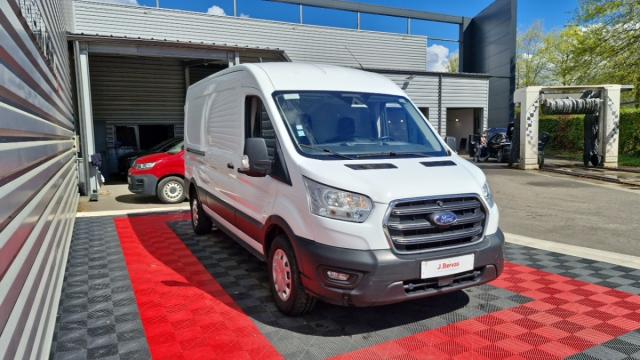 Ford Transit image 6