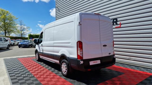 Ford Transit image 3