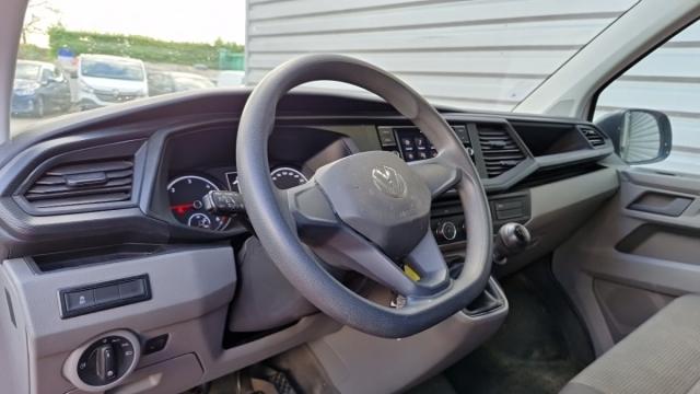 Volkswagen Transporter image 3
