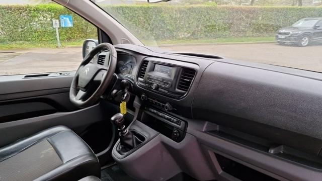 Citroen Jumpy image 9