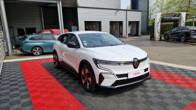 Renault Mégane E-Tech image 3