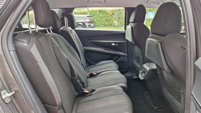 Peugeot 5008 image 8