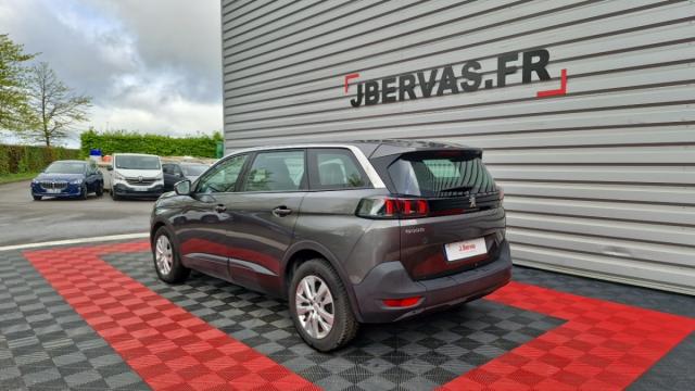 Peugeot 5008 image 1