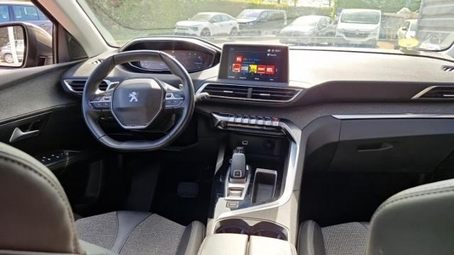 Peugeot 5008 image 9