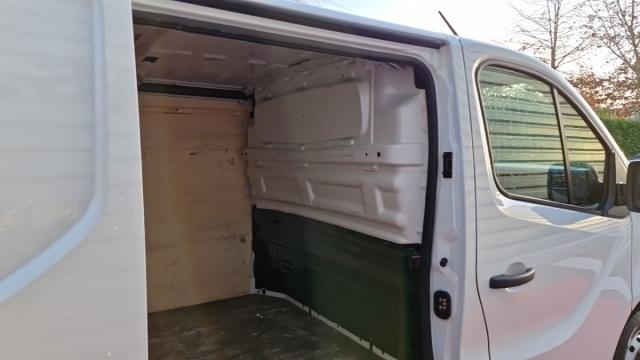 Renault Trafic image 3