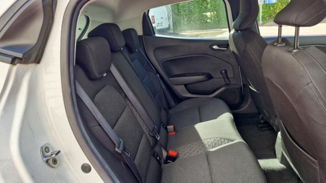 Renault Clio image 6