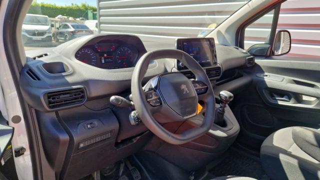 Peugeot Partner image 8