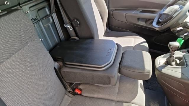 Peugeot Partner image 1