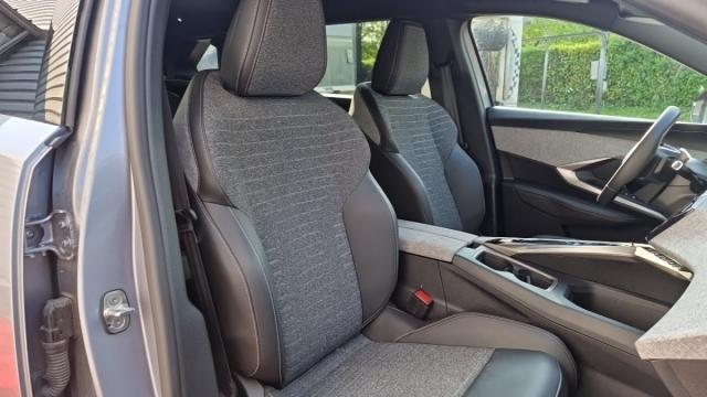 Peugeot 5008 image 4