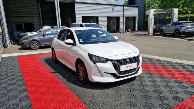 Peugeot 208 image 2