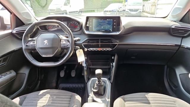 Peugeot 208 image 9