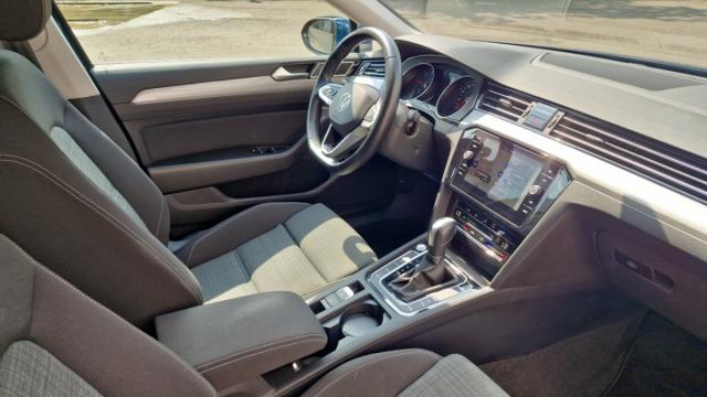 Volkswagen Passat Sw image 5