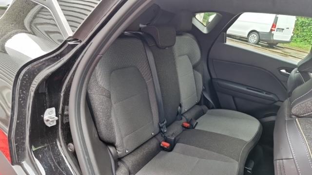 Renault Captur image 9