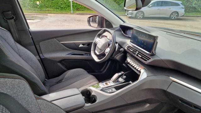 Peugeot 3008 image 1