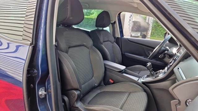Renault Grand Scénic image 9
